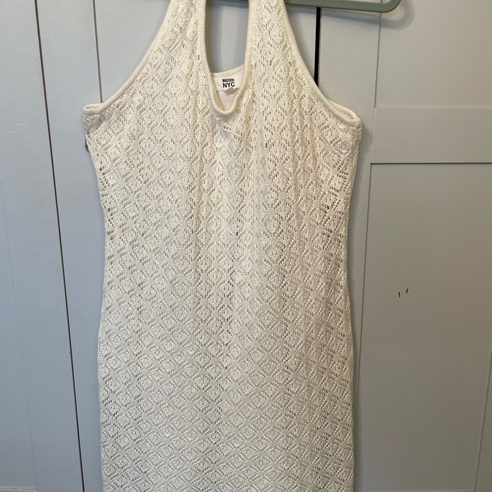 Elegant White Mini Dress